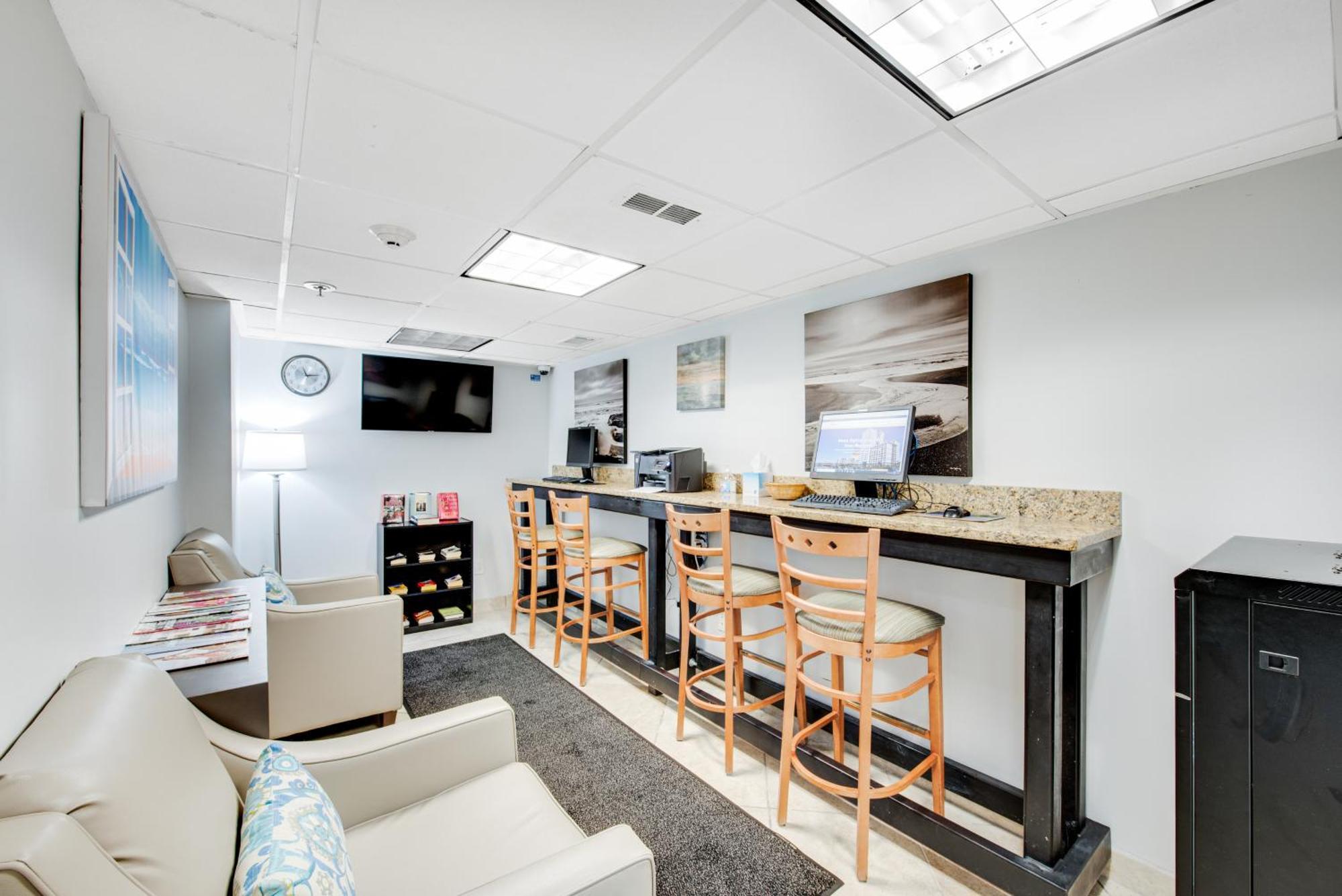 Carolinian Beach Resort Миртъл Бийч Стая снимка