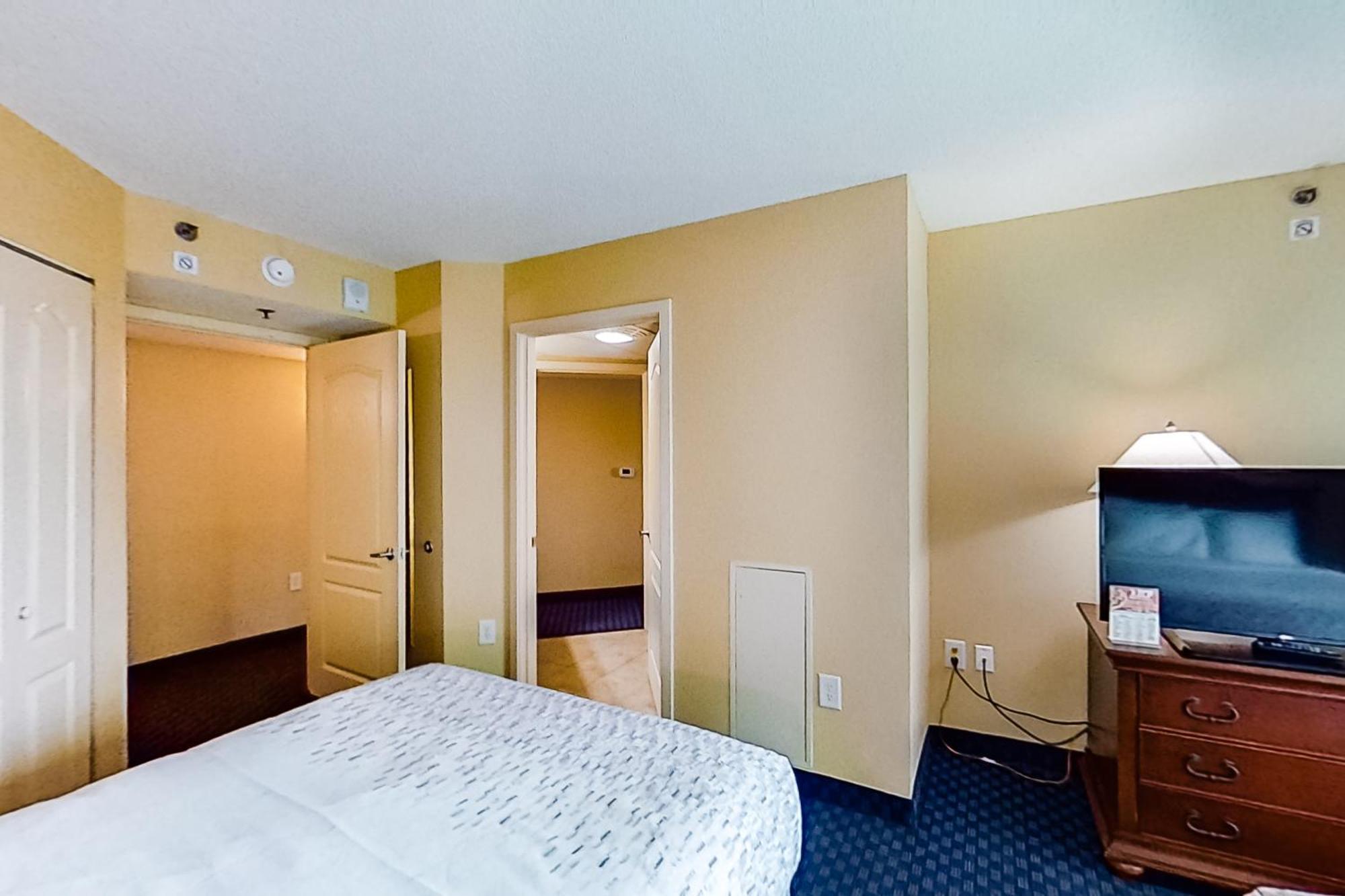 Carolinian Beach Resort Миртъл Бийч Стая снимка