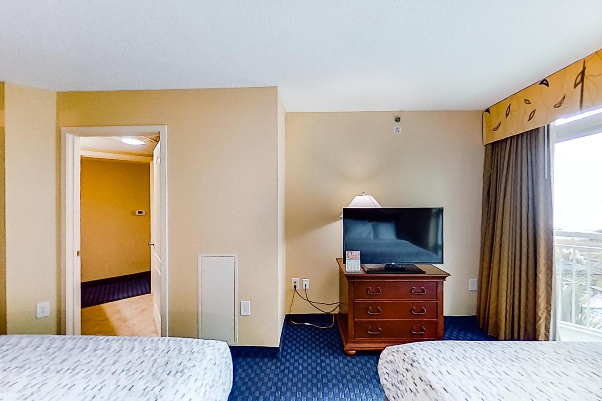 Carolinian Beach Resort Миртъл Бийч Стая снимка