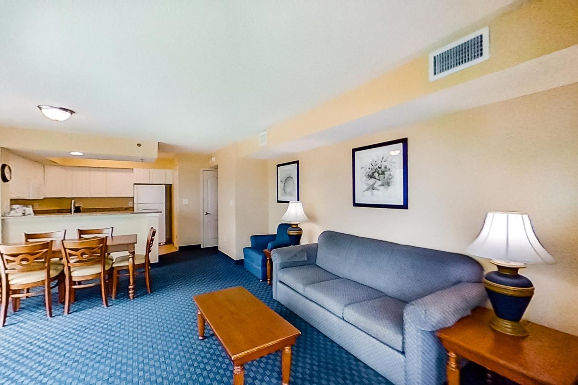 Carolinian Beach Resort Миртъл Бийч Стая снимка