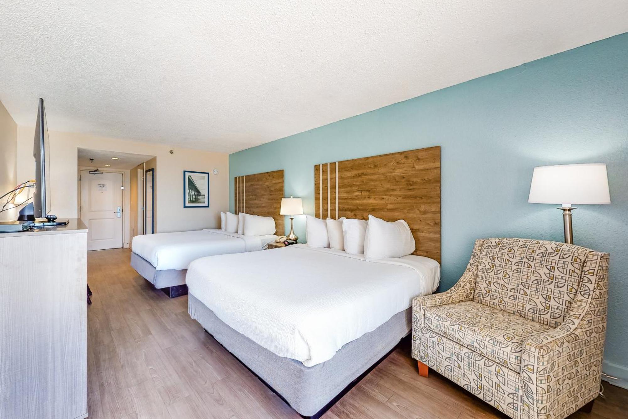 Carolinian Beach Resort Миртъл Бийч Стая снимка