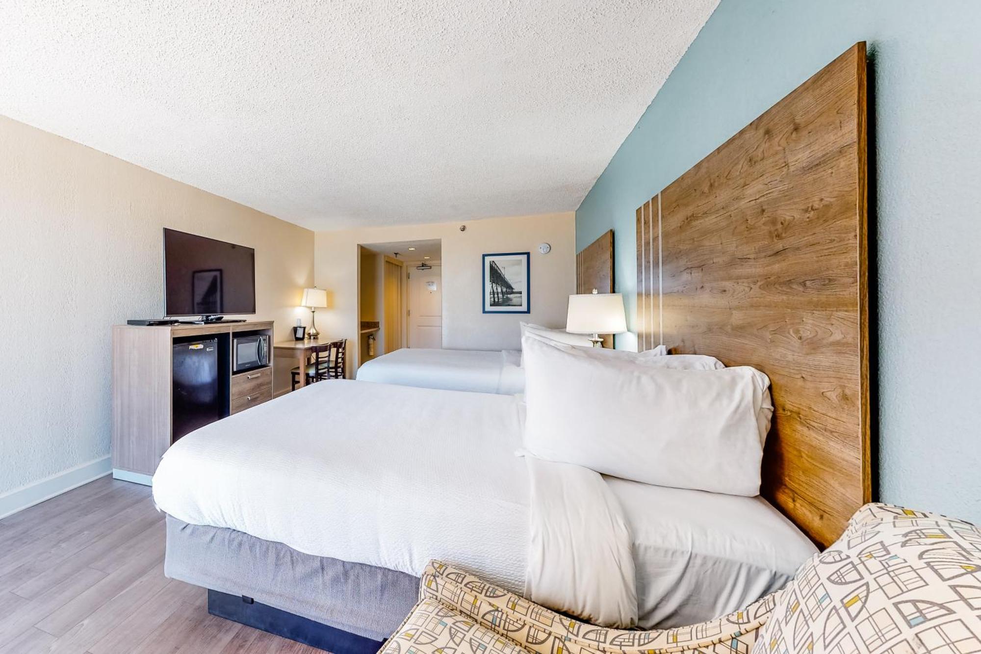Carolinian Beach Resort Миртъл Бийч Стая снимка
